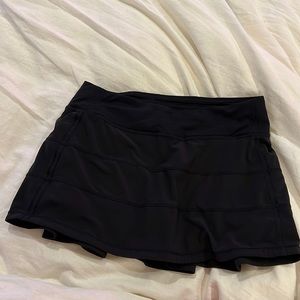 Lululemon Pace Rival skirt black size 4 regular EEUC
